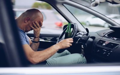 Accidente de tráfico por alcohol: cómo actuar si eres víctima y qué hacer si eres conductor responsable