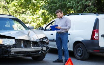 Accidente con coche de alquiler: cómo actuar para reclamar los daños sufridos